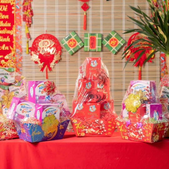 SET QUÀ TẾT ẤT TỴ